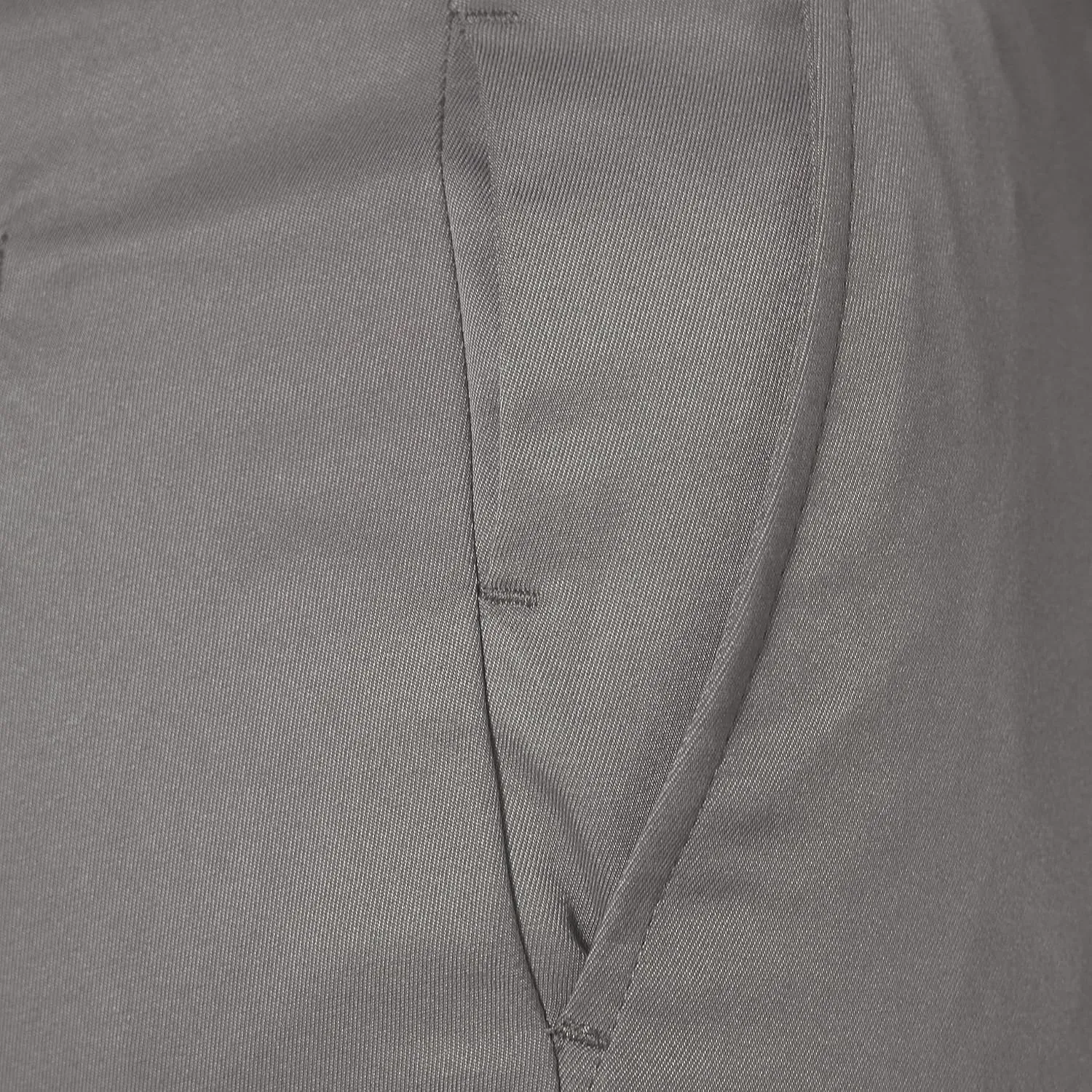 Amazon Essentials Men's Slim-Fit Stretch Golf Pant