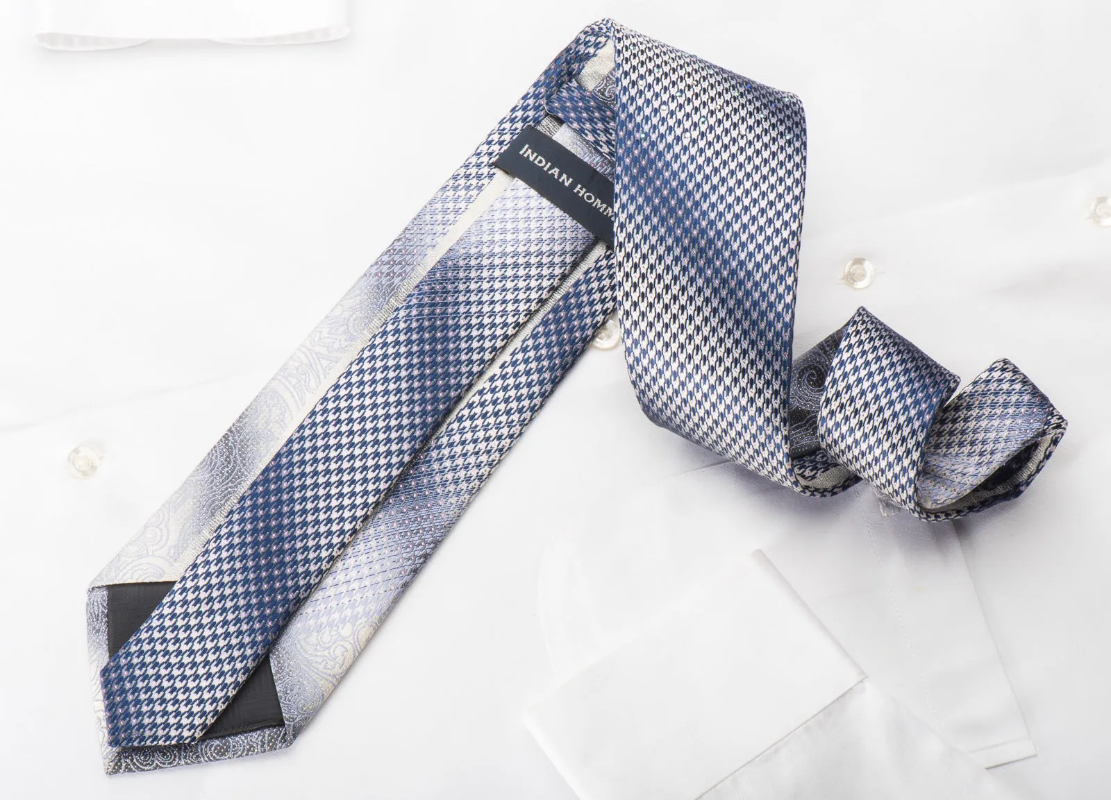 Indian Homme Rhinestone Necktie Silver Hounds Tooth Paisley On Blue With Sparkles