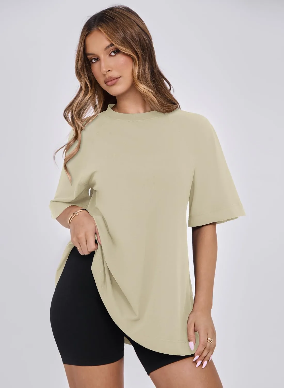 MIHOLL Womens Oversized T Shirts Short Sleeve Crewneck Summer Tops Casual Loose Basic Tees
