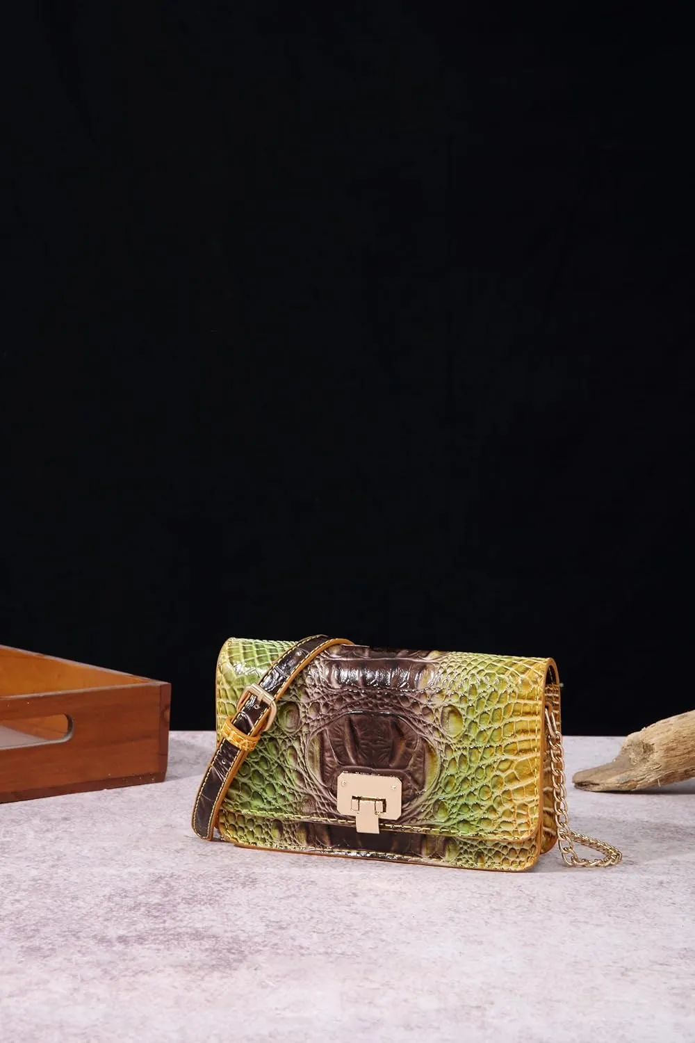 Small Crocodile Crossbody Cell Phone Purse for women Vegan Leather Clutch Wallet with Leather Shoulder Strap