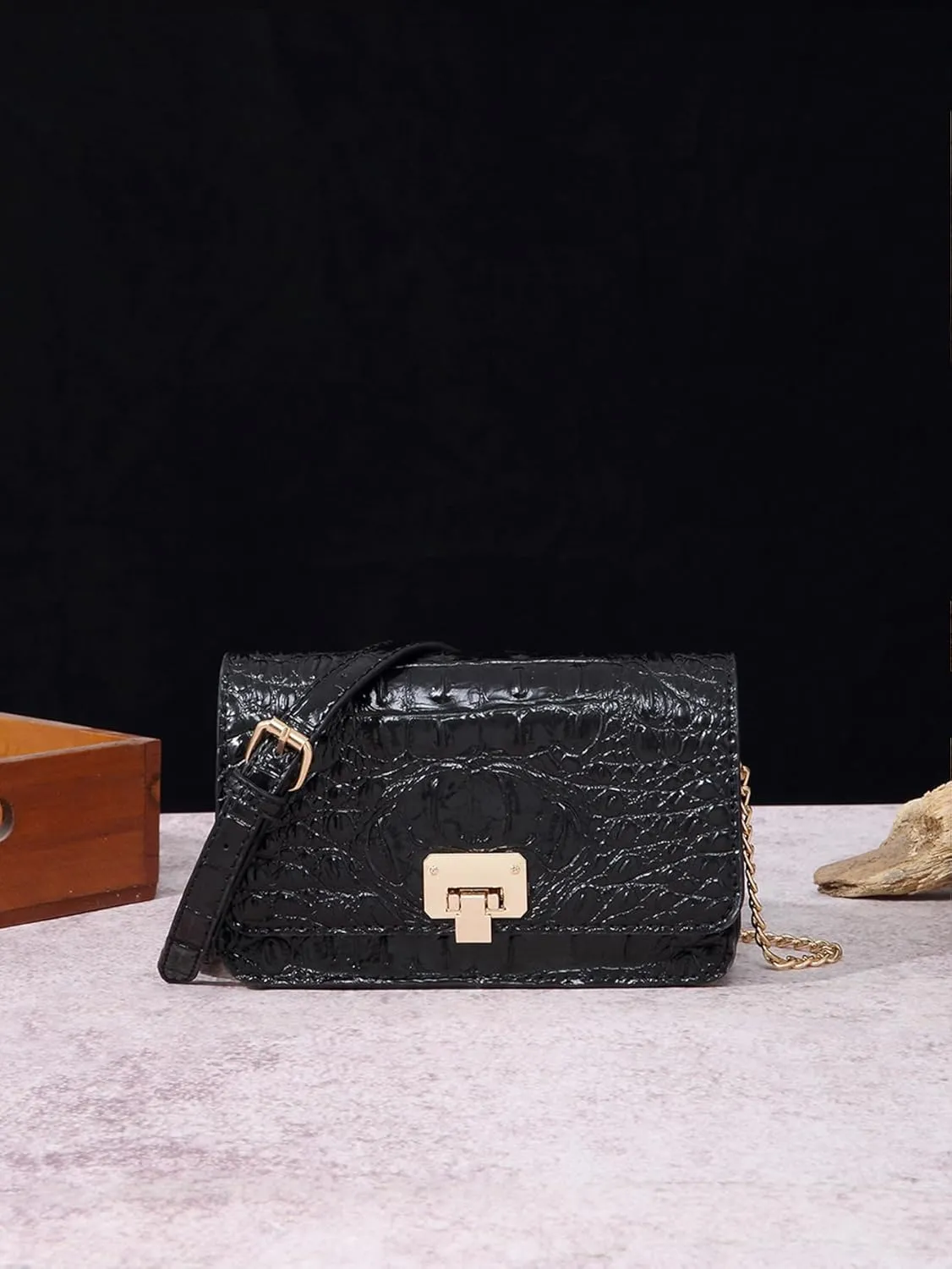 Small Crocodile Crossbody Cell Phone Purse for women Vegan Leather Clutch Wallet with Leather Shoulder Strap