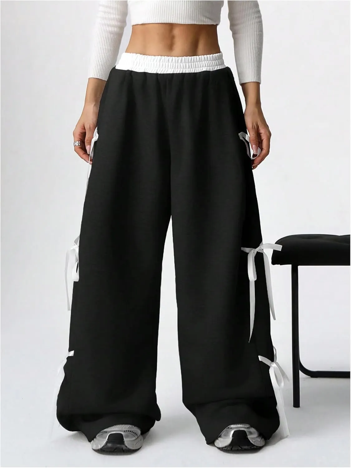 Verdusa Girl's Coquette Bow Wide Leg Elastic Waist Baggy Athletic Pants with Pockets
