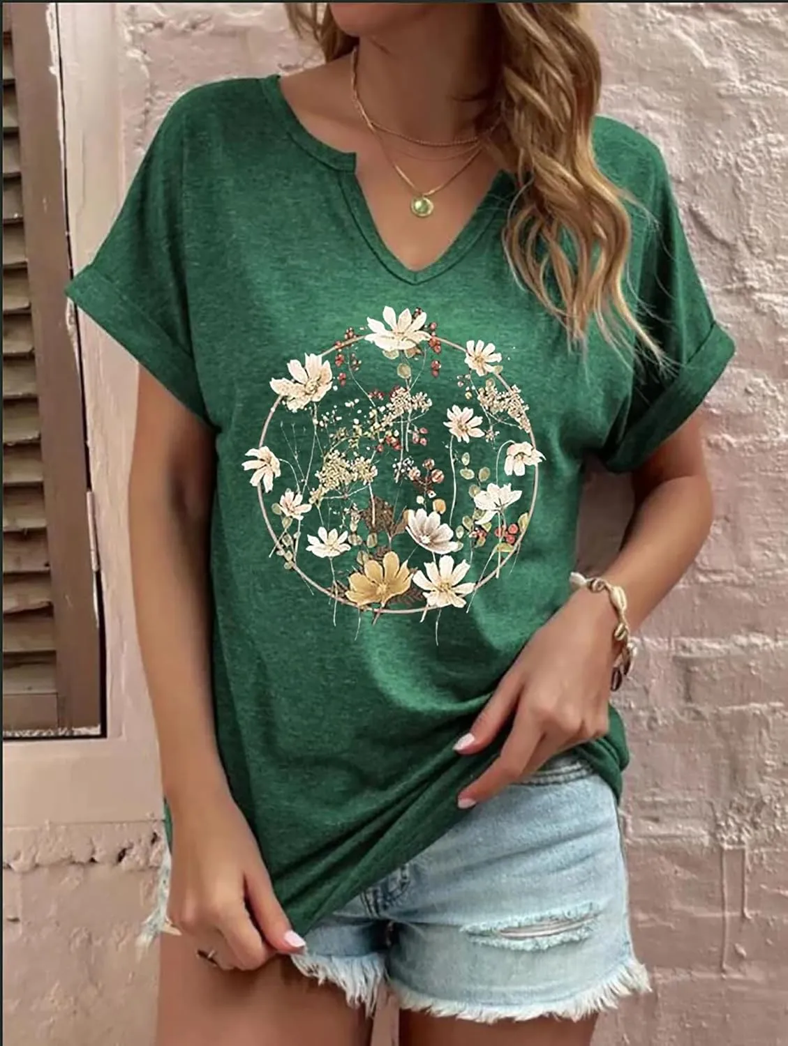 Wildflowers Shirt for Women Vintage Floral Graphic Shirts Boho Wildflowers T-Shirt Summer Nature Tee Tops