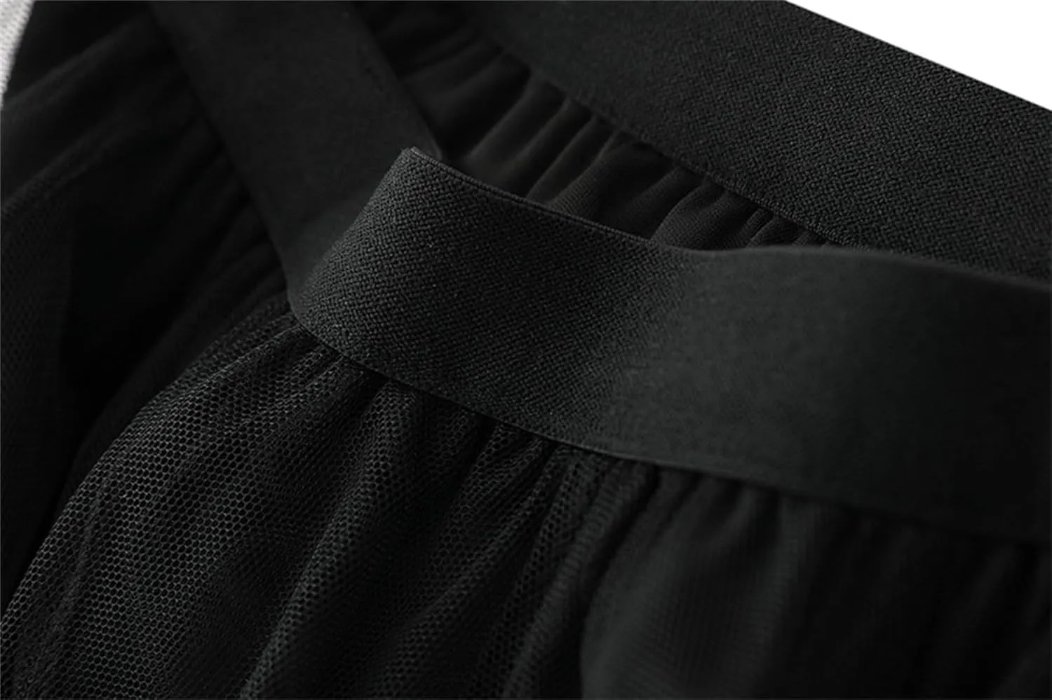 Women's High-Waisted Pleated Skirt with Elastic Waist Slim Midi Skirt Long Skirt with Two Layers of Mesh