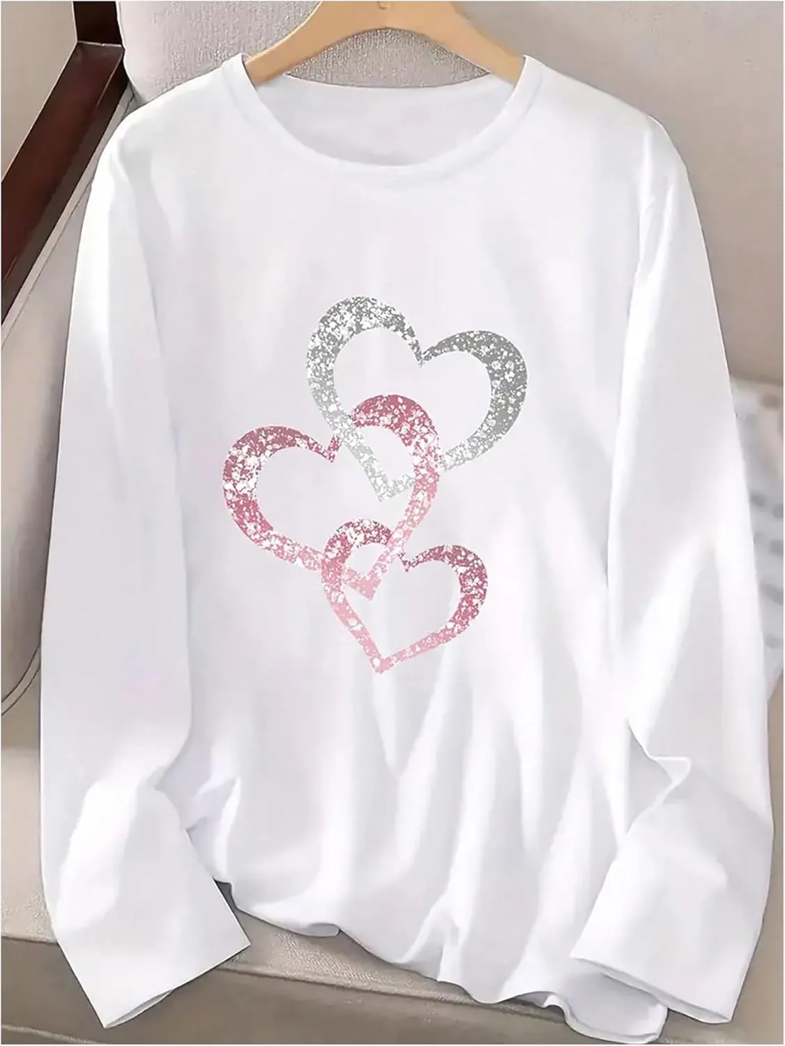 Women's Long Sleeve T Shirt Heart Print Crewneck Drop Shoulder Pullover Tops Vintage Tees