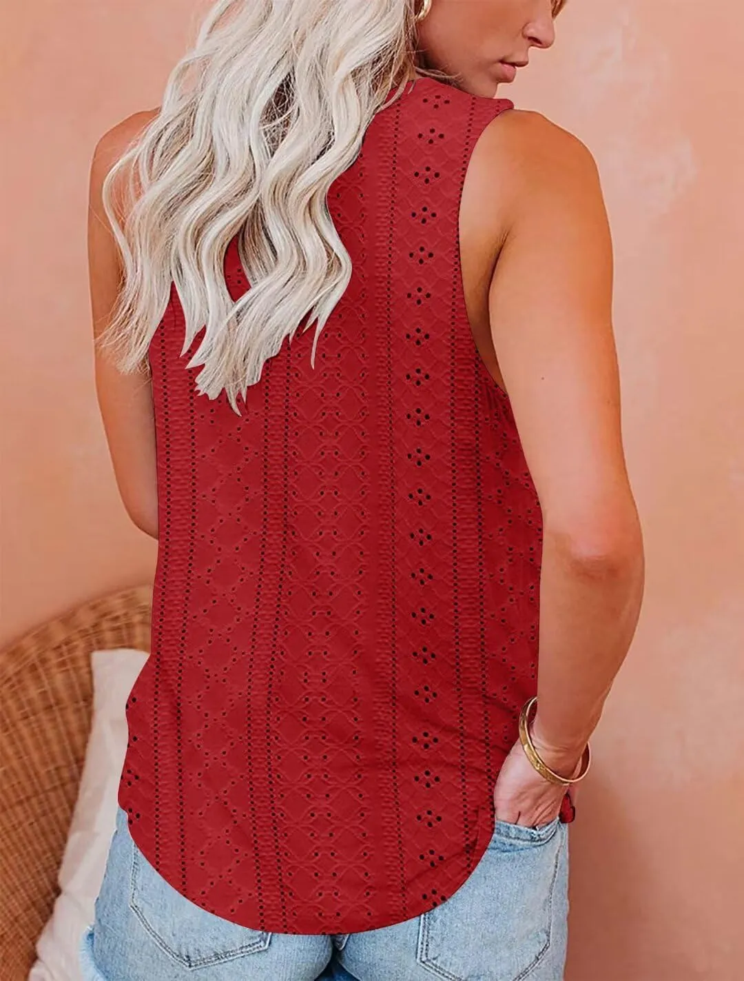 Womens Tank Tops 2025 Eyelet Embroidery Crewneck Sleeveless Shirts Casual Summer Spring Basic Loose Fashion Clothes