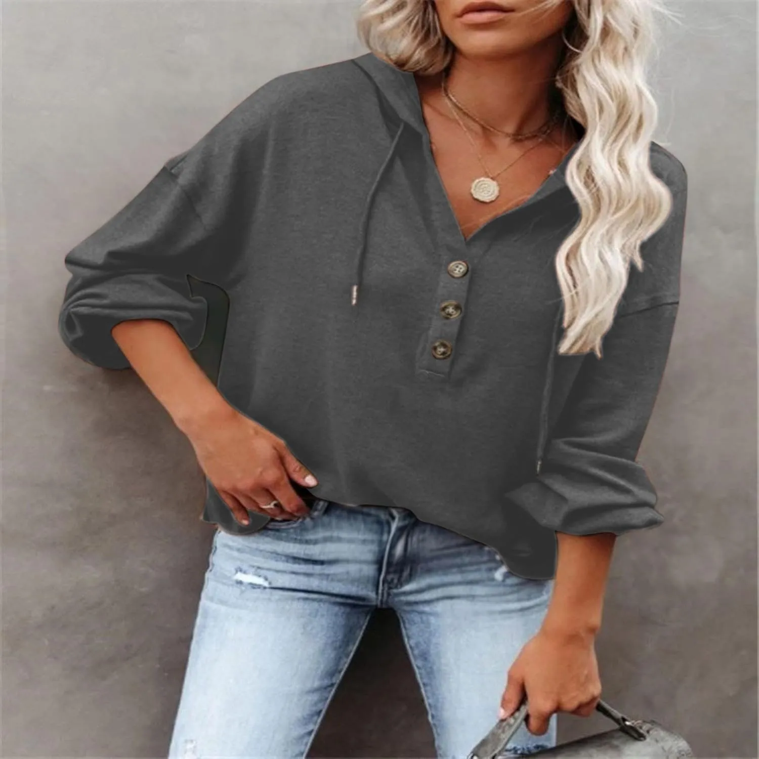 Womens Tops Hoodies Long Sleeve Botton Down Sweatshirt Oversized V Neck Shirts Spring Fall Going Out Workout Outfits